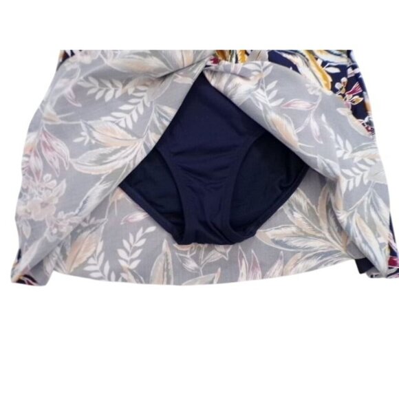 Anne Cole Women's Floral Swimsuit, Navy, Size 8, Adjustable Straps, NWT. - Picture 7 of 8